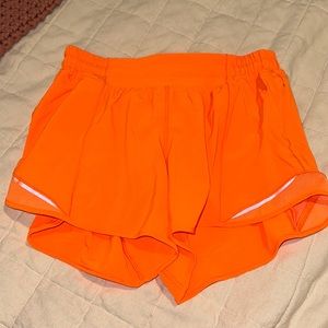 Lululemon Hotty Hot Shorts 4 inch